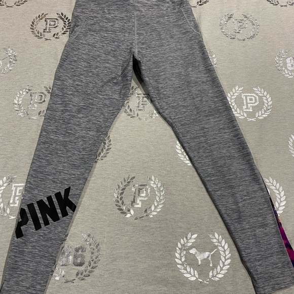 🚫SOLD🚫 VS PINK FLORAL BLING SET W/ 🆓 NWT HOODIE LARGE - Picture 7 of 9